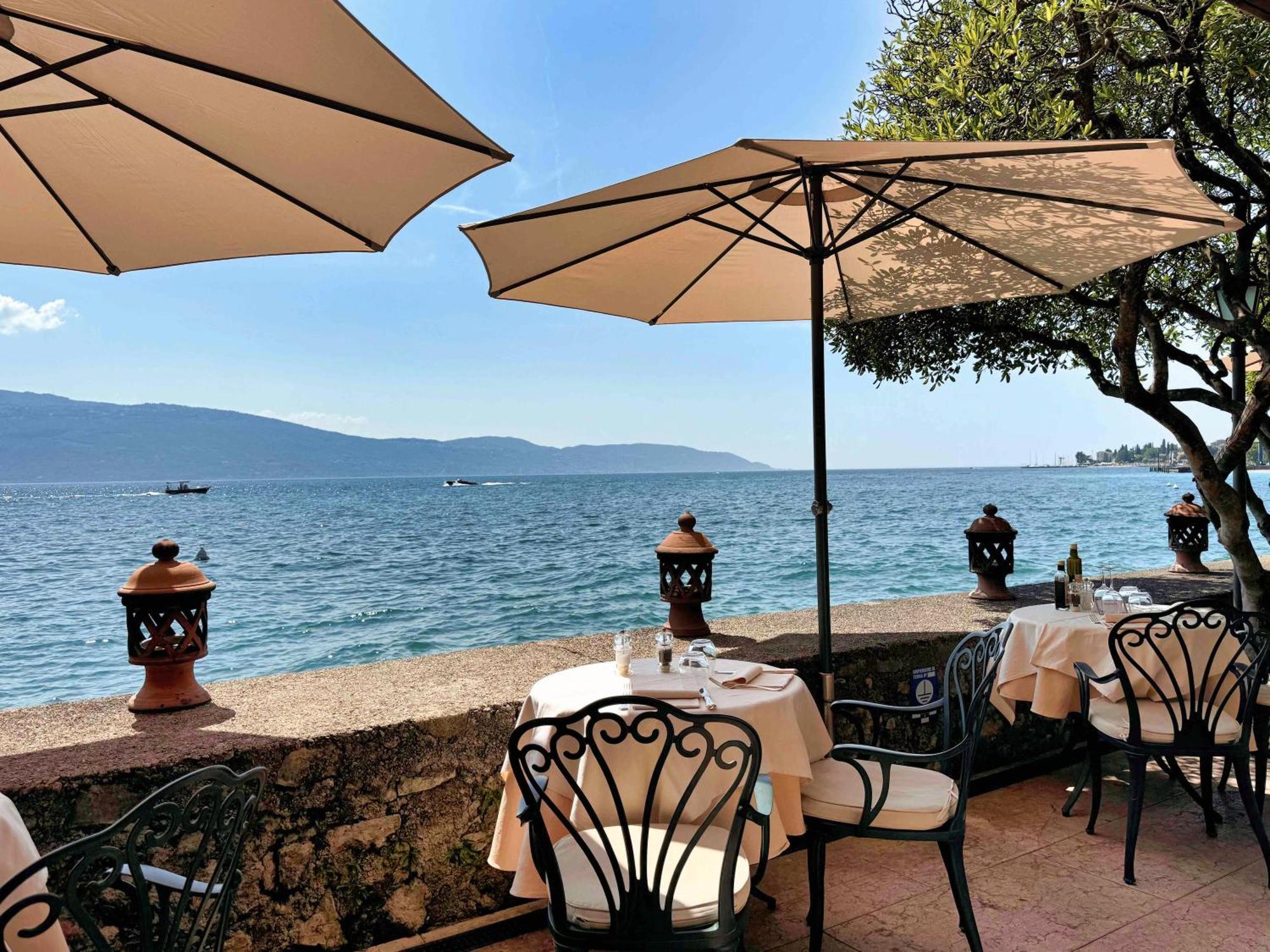 Hotel Gardenia Al Lago Гарньяно Екстер'єр фото